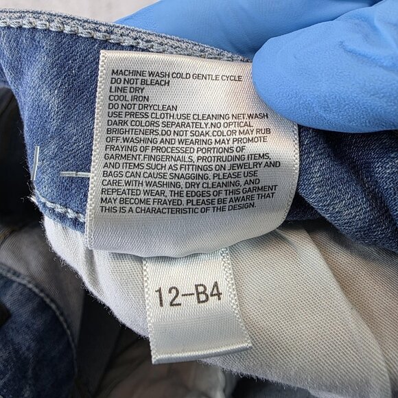 Uniqlo Jeans Womens 27 Blue Skinny Tapered Ultra Stretch Distressed Raw Hem - Picture 11 of 12